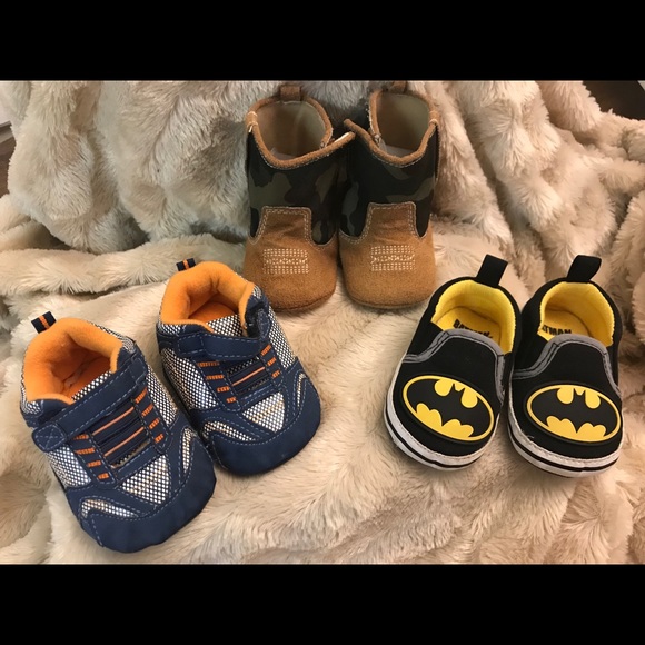 4/$20 Baby Crib Shoe Bundle 3 pairs included - Picture 1 of 8